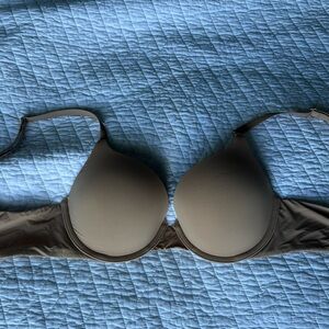 Victoria secret t-shirt push up bra